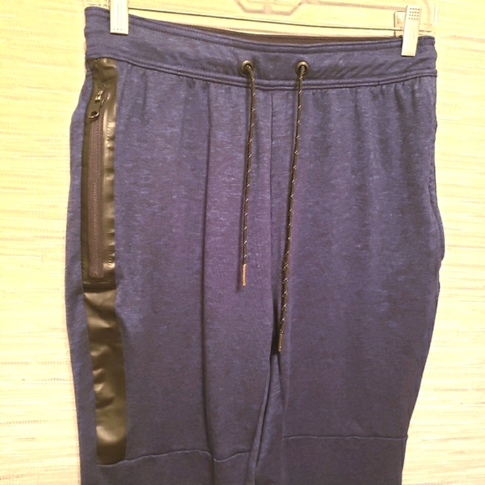 American Eagle Joggers